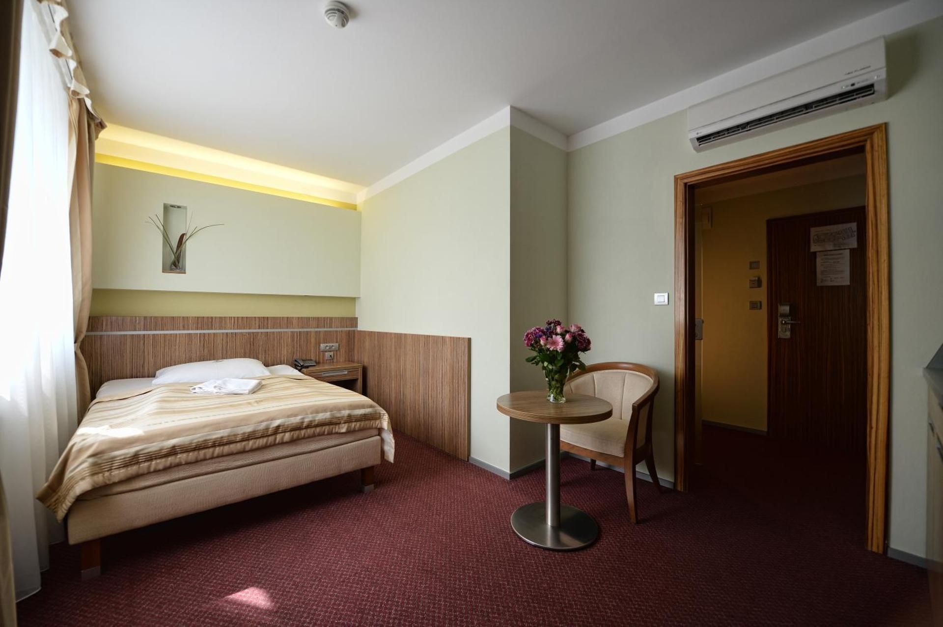 Single Room - Disability Access