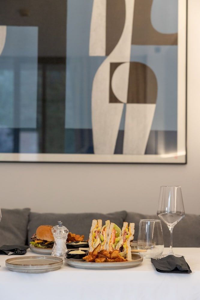 Room Service - Dining