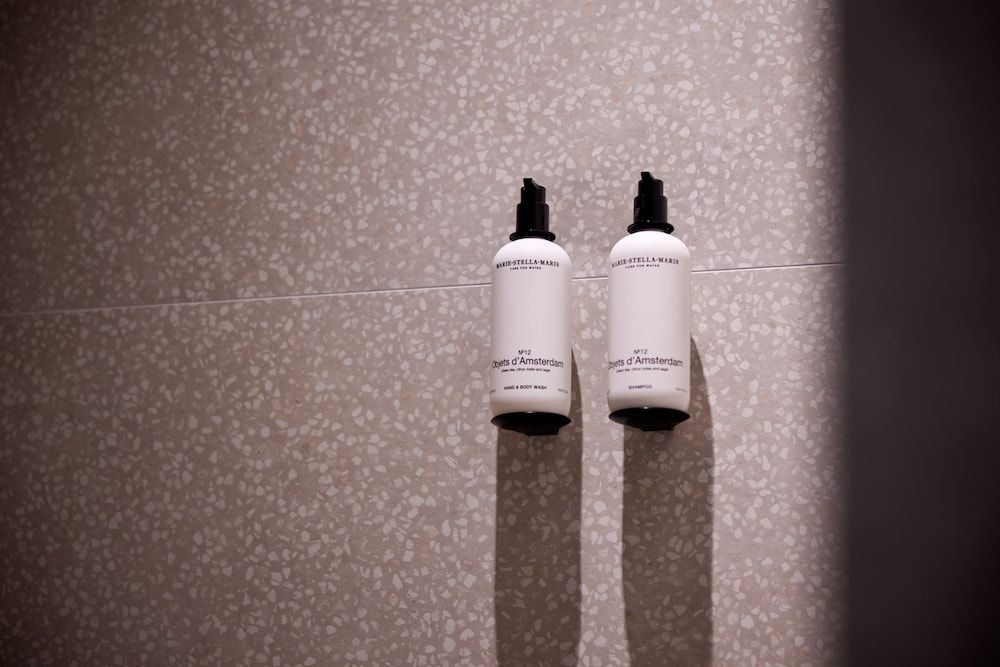 Heavens Hotel Grand Quadruple Room, Bathtub 8