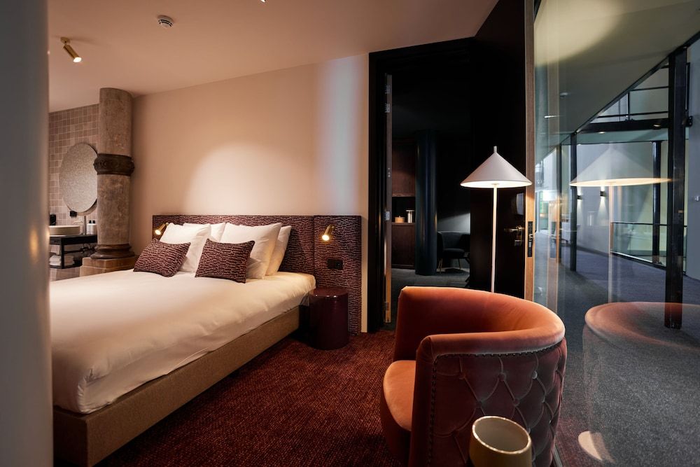 Heavens Hotel Royal Double Room 3