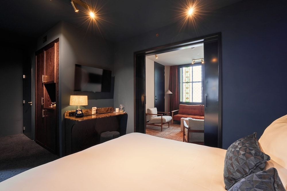 Heavens Hotel Family Quadruple Room 7