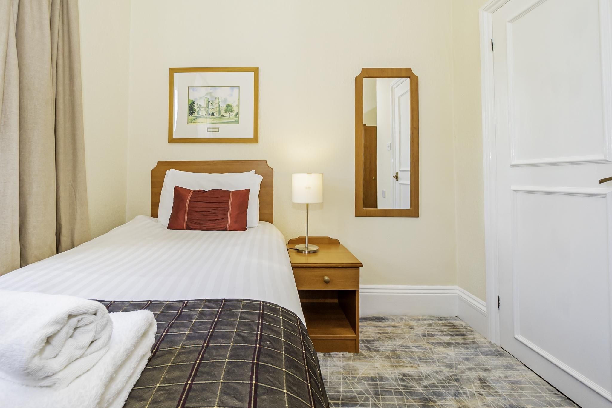 Classic-Single room-Ensuite-Sea view