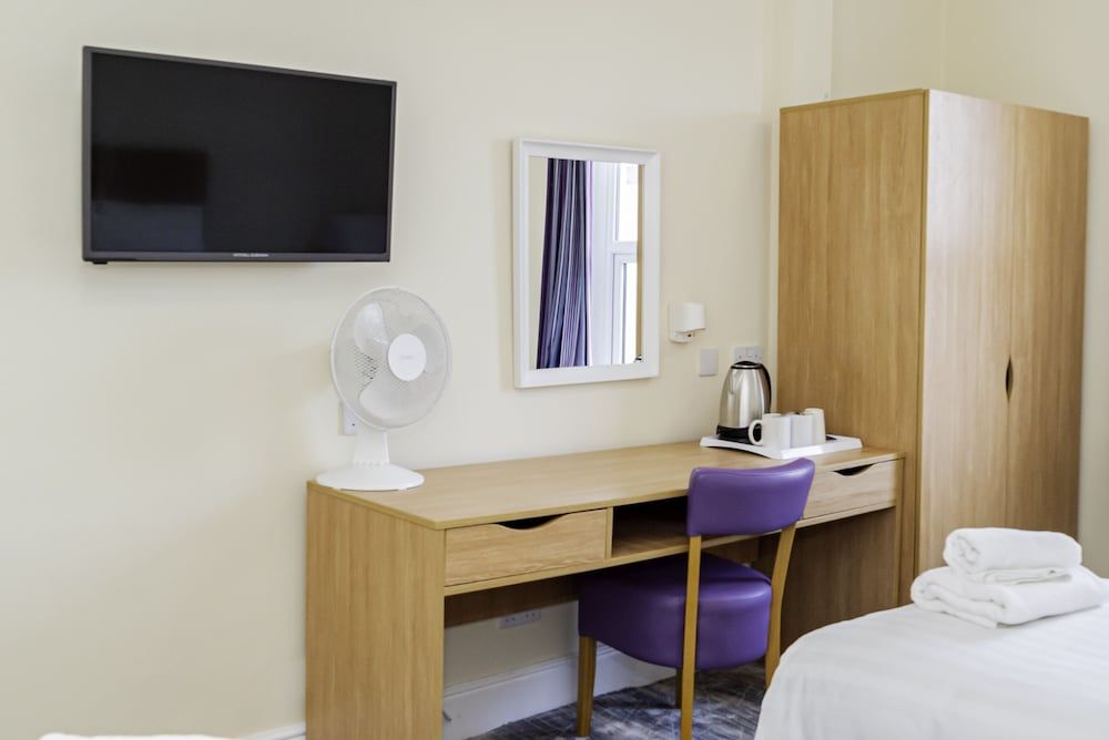 The Majestic Hotel Standard Suite, Ensuite 20