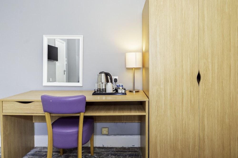 The Majestic Hotel Standard Twin Room, Ensuite 20