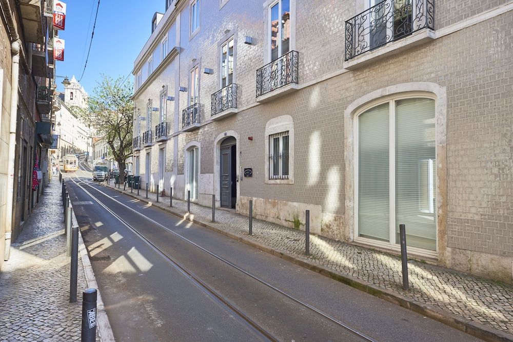 undefined Lisbon Five Stars Apartments Combro 7 10