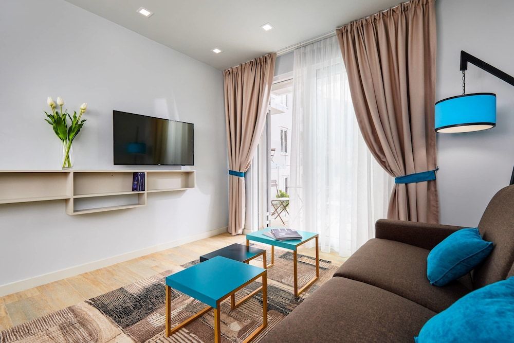 Maison W Deluxe Apartment, Garden View 14