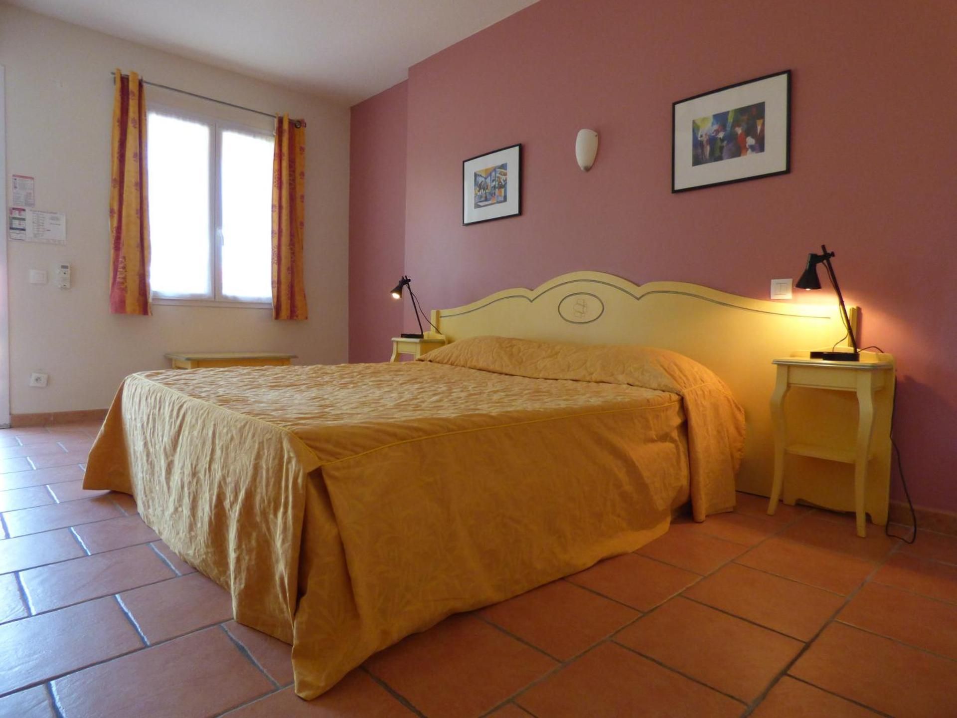 Superior Room with Terrace and Pool View