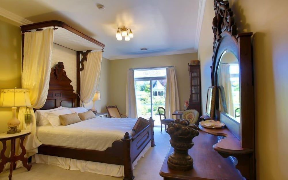 Inntiquity A Country Inn Louisiana Room 5