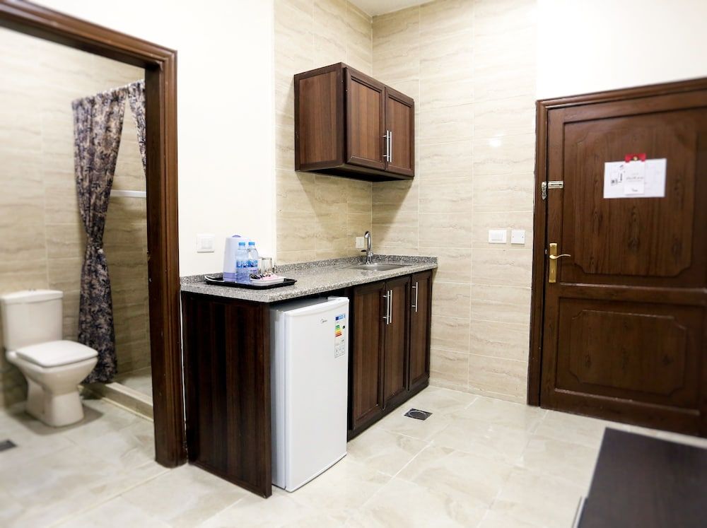 7Boys Hotel Double Room 9