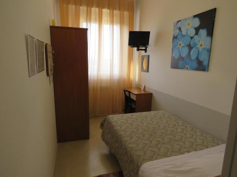 Hotel Marta Forlì Classic Single Room 3