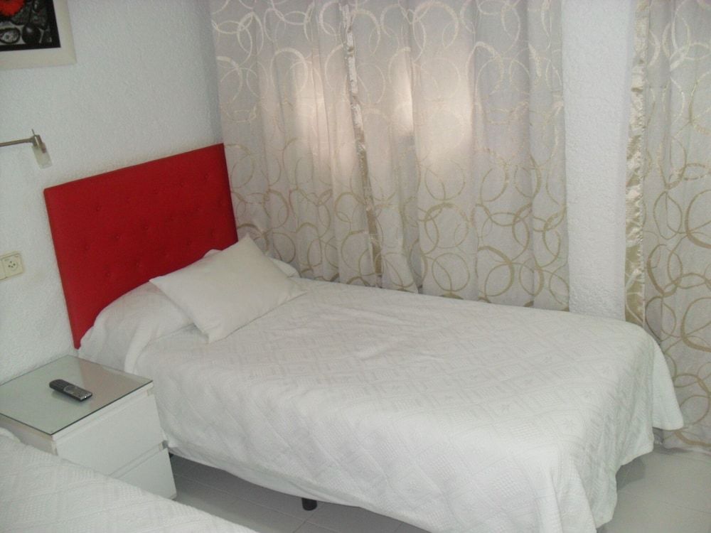 Hotel Lo Monte Twin Room