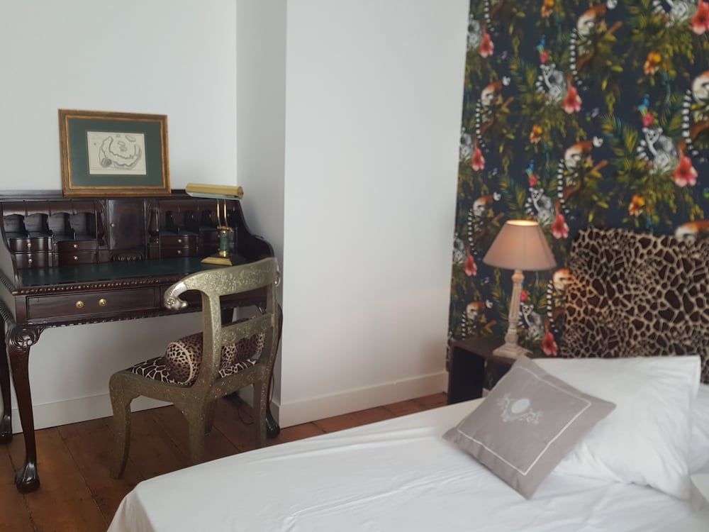 La Maison Blanche Deluxe Double or Twin Room 7