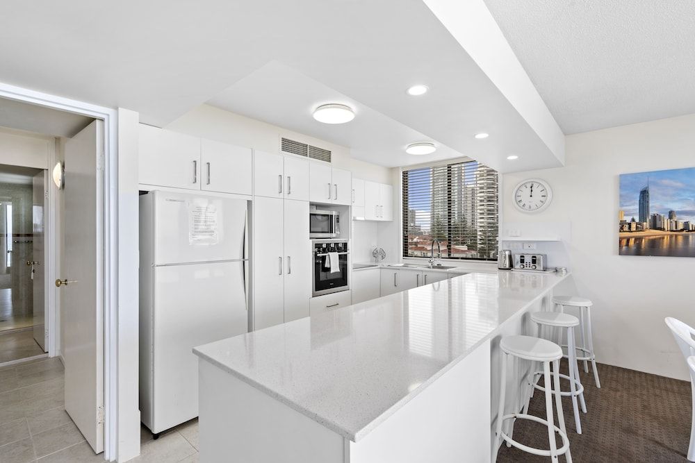 undefined Premiere Apartments -HR Surfers Paradise 8