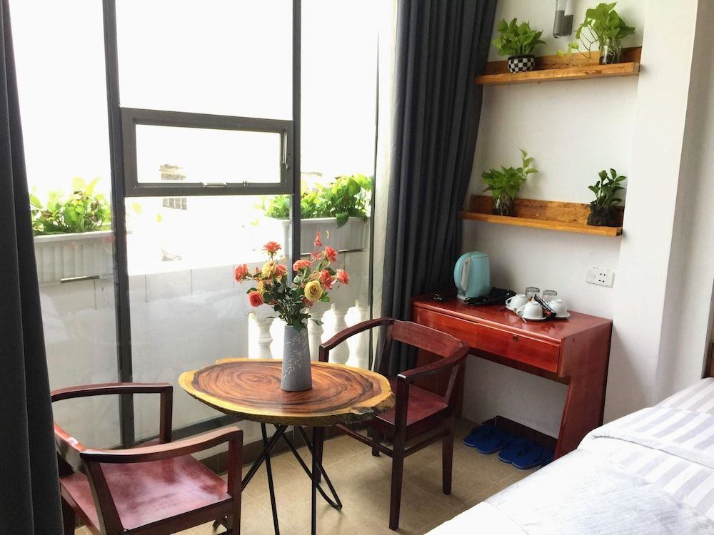 Na Nue Hotel Deluxe Triple Room, City View 3