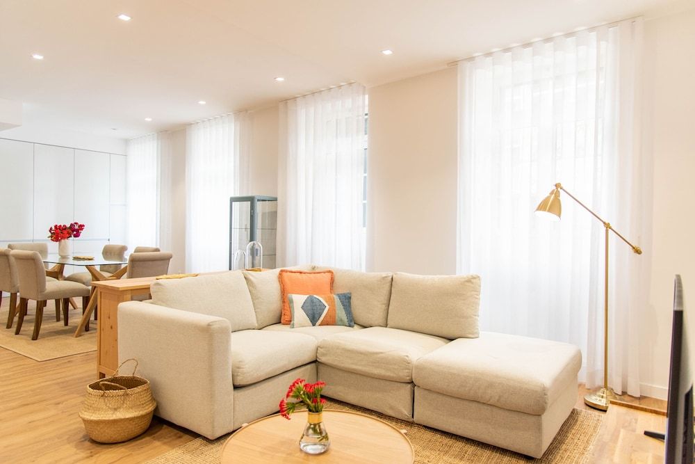 Superior Apartment, 2 Bedrooms, Kitchen, City View
