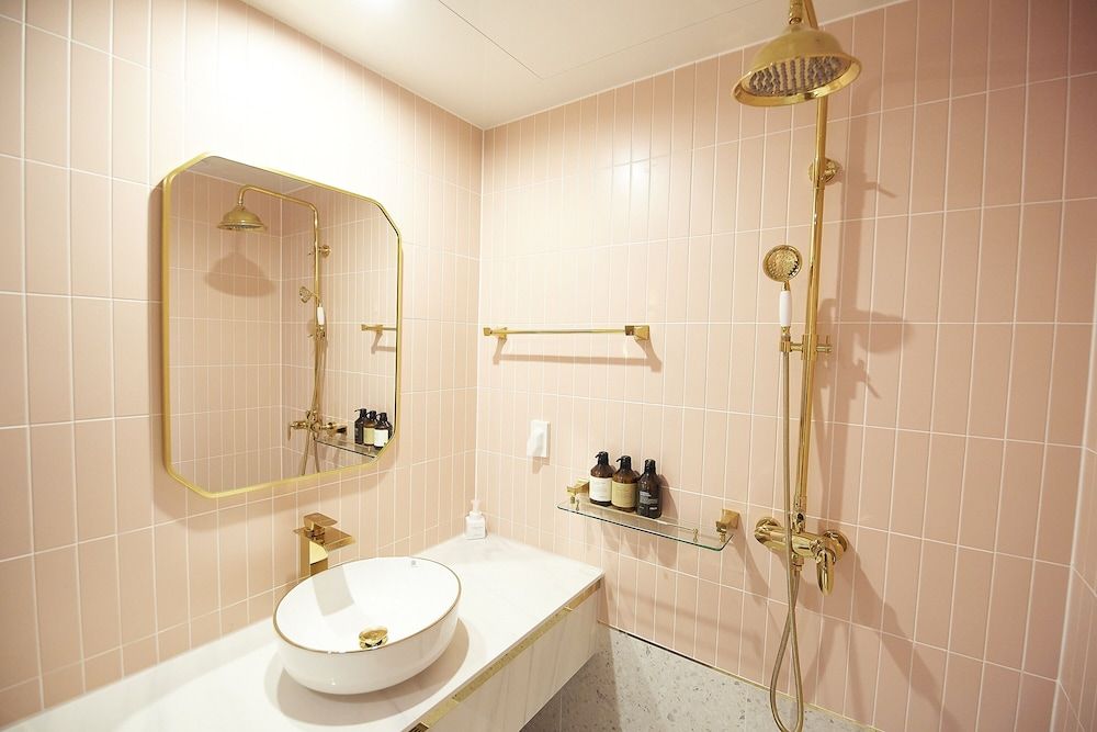 Den Basta Signature Hotel Standard Double Room 11