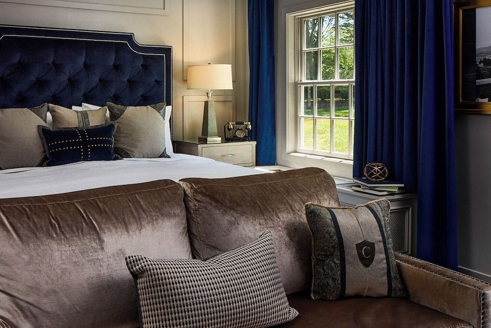 Carnegie House Premier Room, 1 King Bed with Sofa bed 3