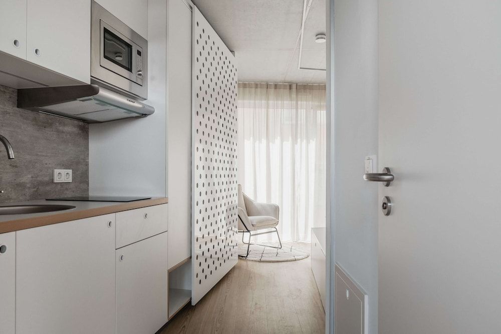 CLOUD No7 STUDIOS Classic Studio, 1 Large Twin Bed 2