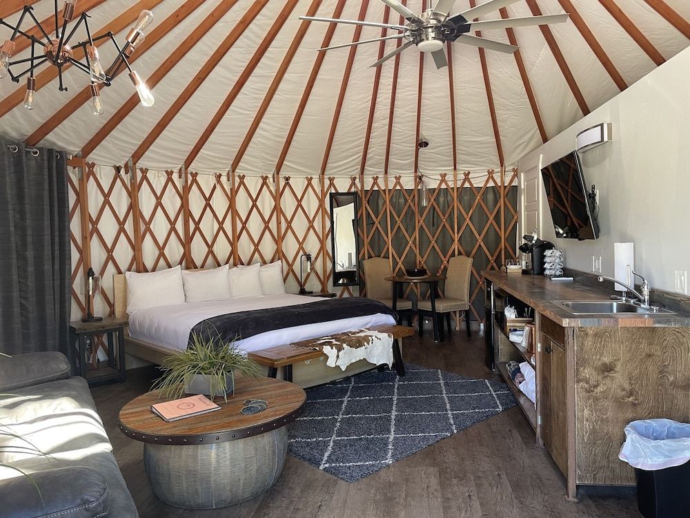 Escalante Yurts Birch Yurt 4