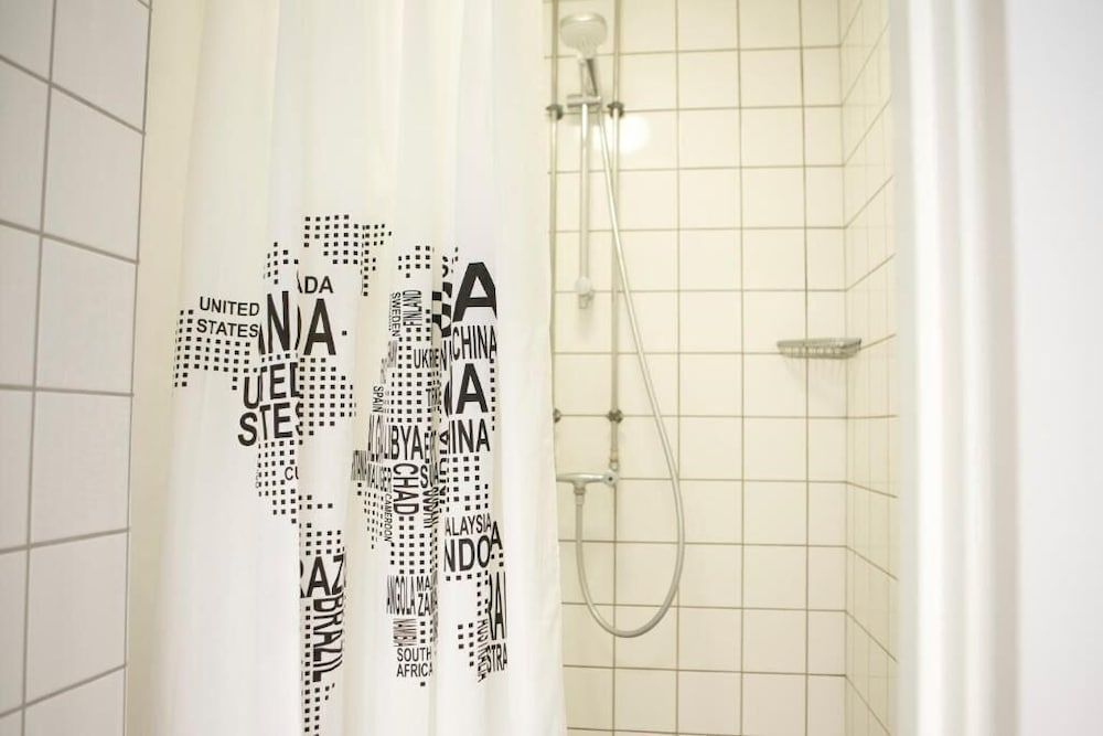 Globalhagen hostel Triple Room, Shared Bathroom 6