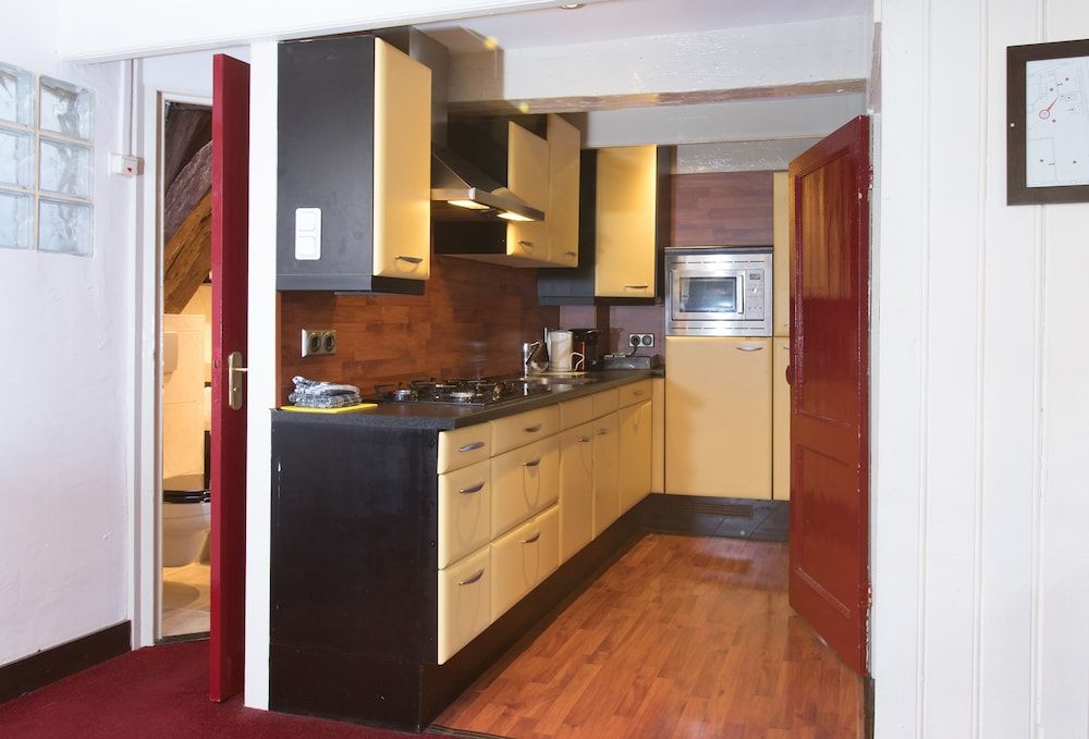 Hotel de Vischpoorte City Apartment, 2 Bedrooms 3