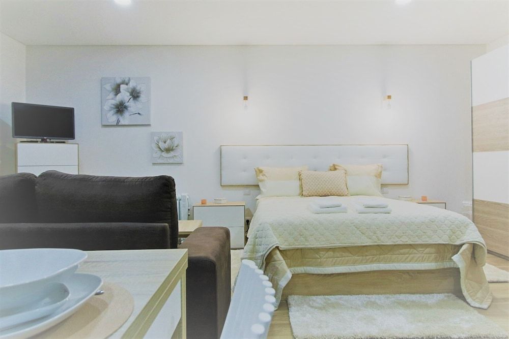 undefined Imperial Apartment 4