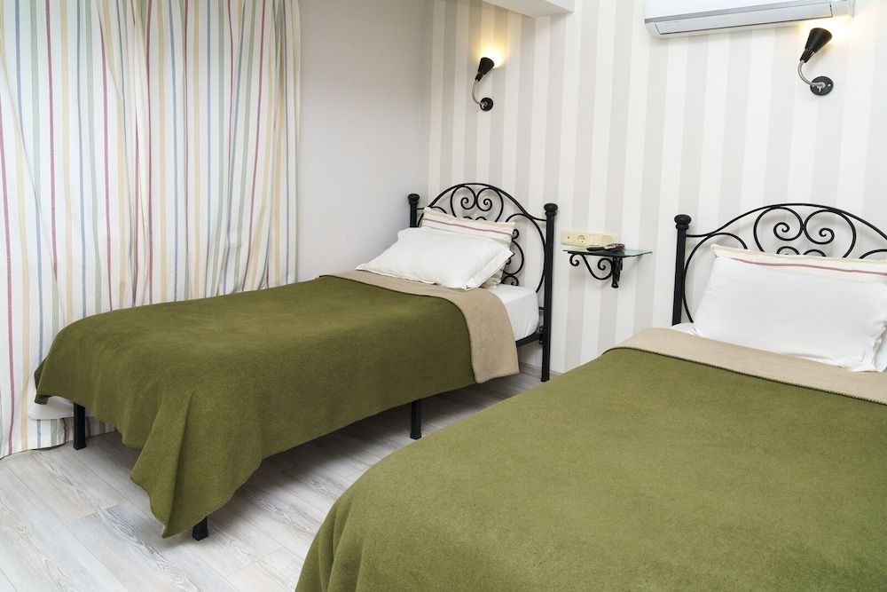 A&B Home Hotel Basic Double or Twin Room, 1 Bedroom, Private Bathroom 5