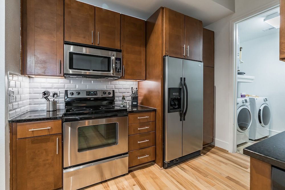 The Luxury Suites of Houston Comfort Suite, 1 Bedroom 5