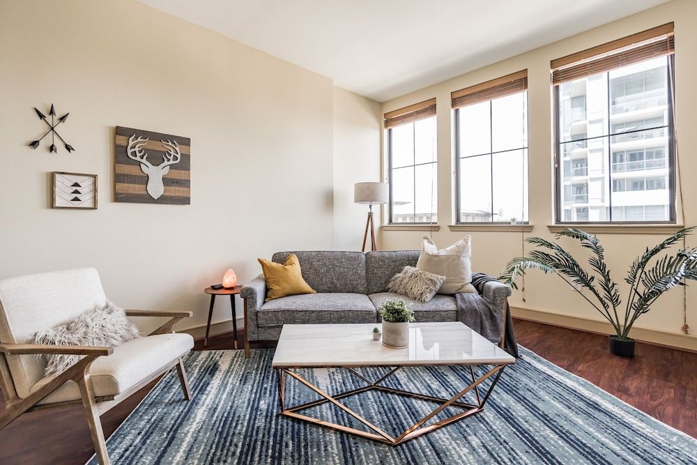 undefined The Luxury Suites of Houston 2