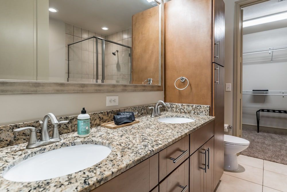 The Luxury Suites of Houston City Apartment, 1 Bedroom, Non Smoking 12