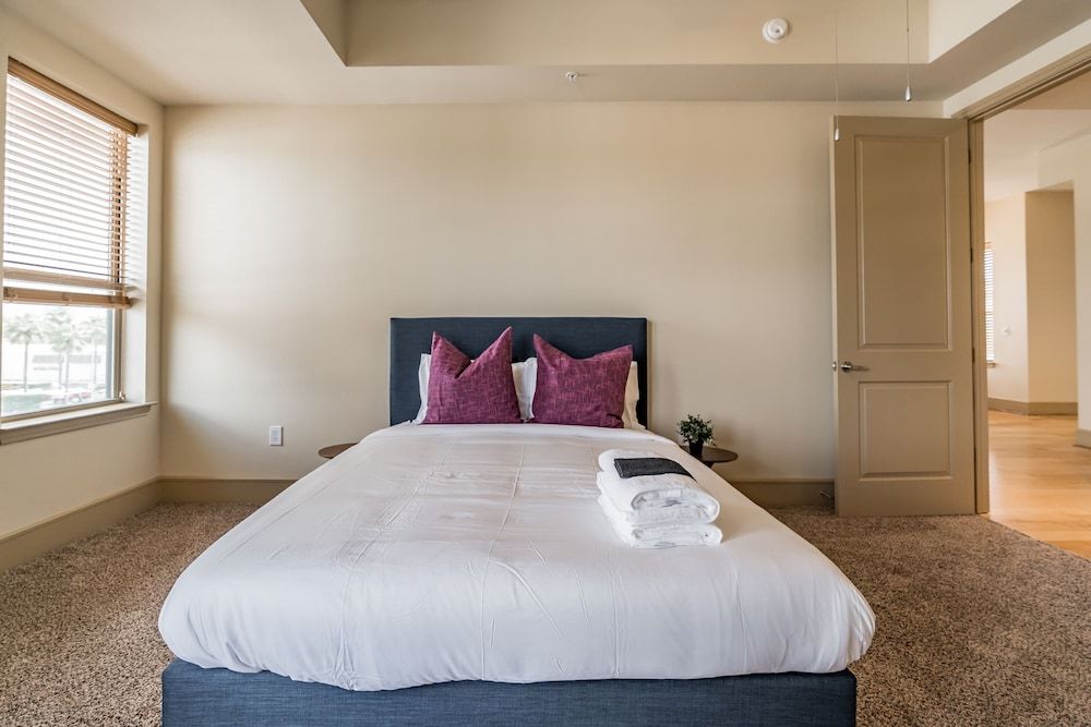 The Luxury Suites of Houston Comfort Suite, 1 Bedroom 2