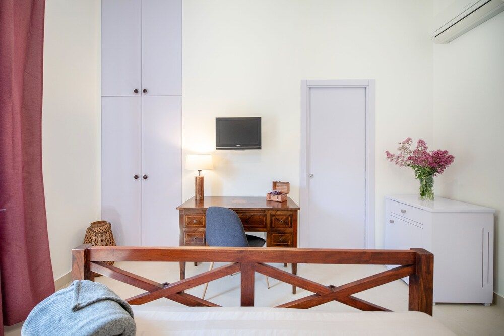 Prochytea Standard Double Room 6