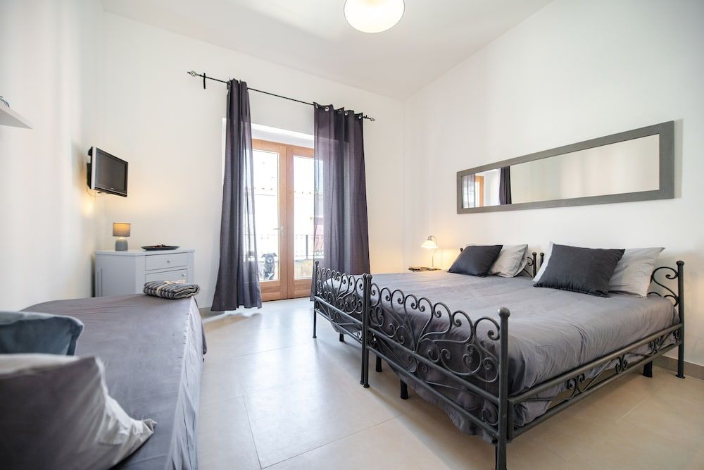 Prochytea Classic Triple Room 3