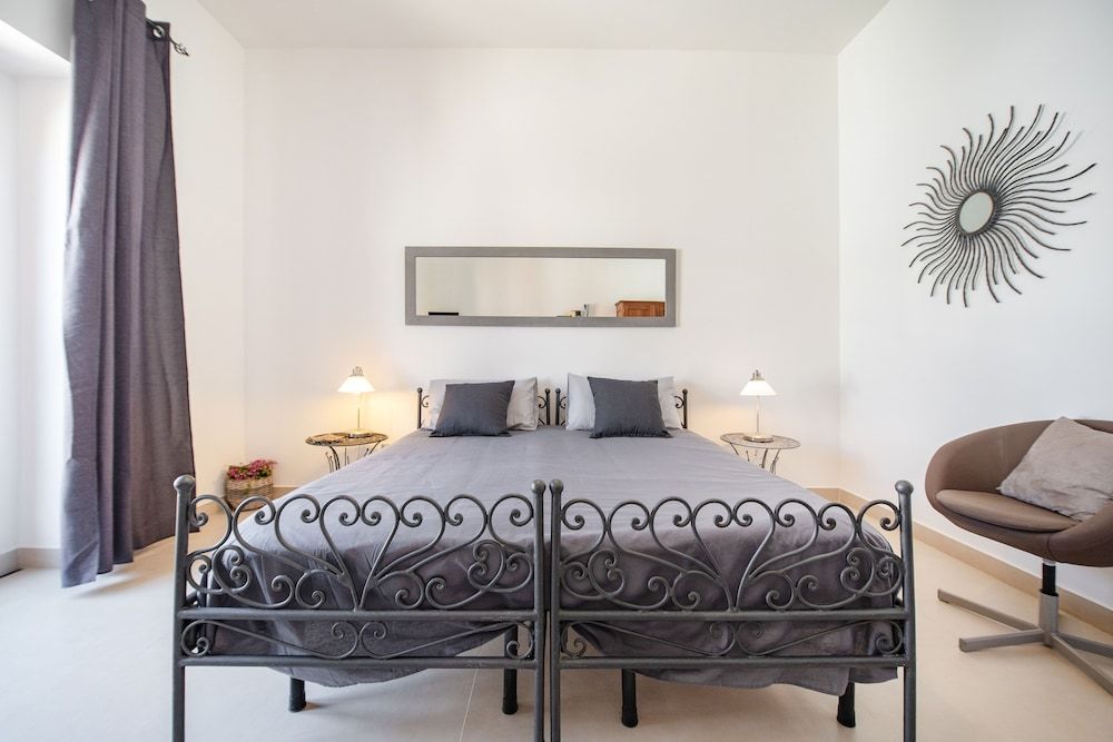 Prochytea Classic Triple Room 4