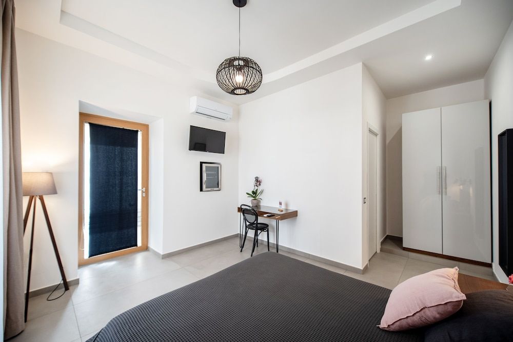 Prochytea Economy Double Room 3