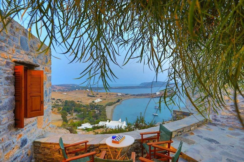 Exclusive Studio, Sea View (Rock House)
