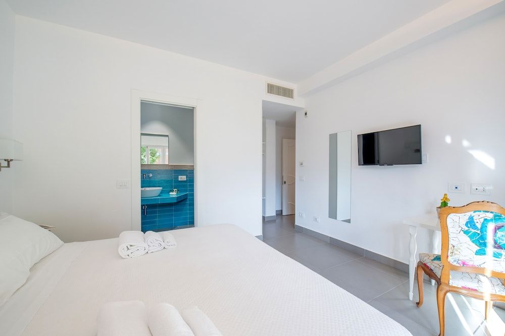 Deluxe Room, Balcony (103)