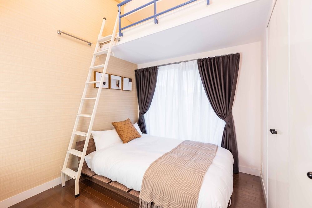 undefined Bloom Nagahori 8