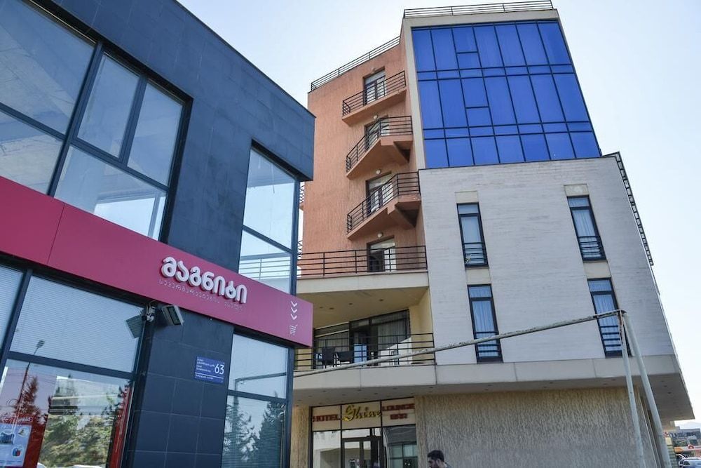 undefined Hotel Shine Palace 6