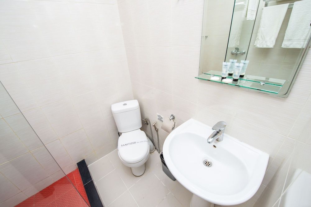 Hotel Shine Palace Standard Twin Room 5