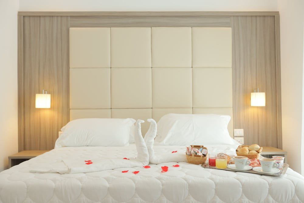 Garibaldi Suite Standard Double or Twin Room 5