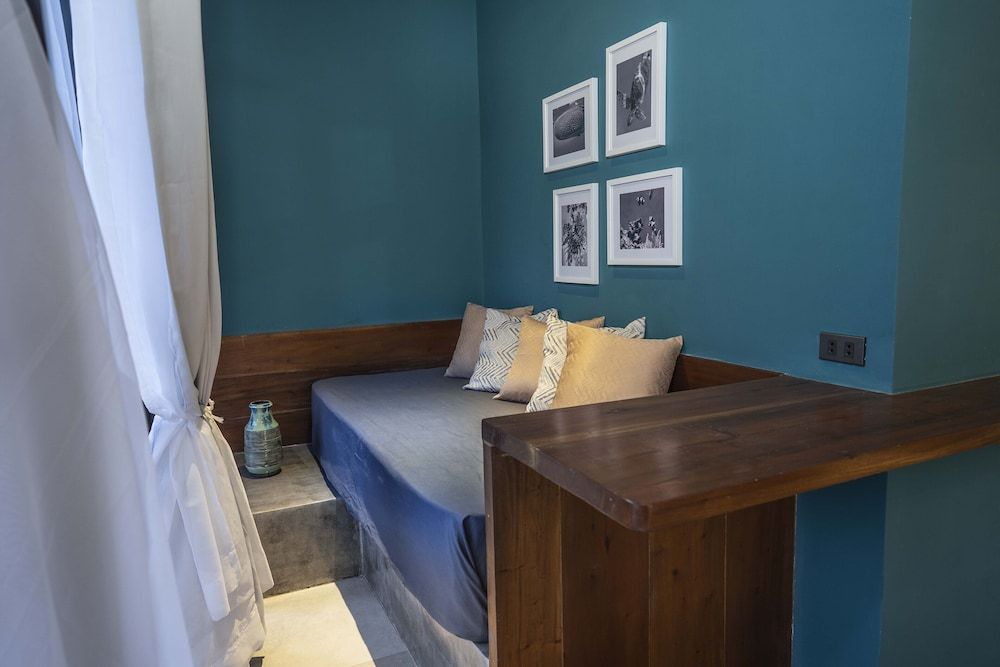 Bird of Paradise Bohol Resort Superior Double Room, 1 King Bed with Sofa bed 15