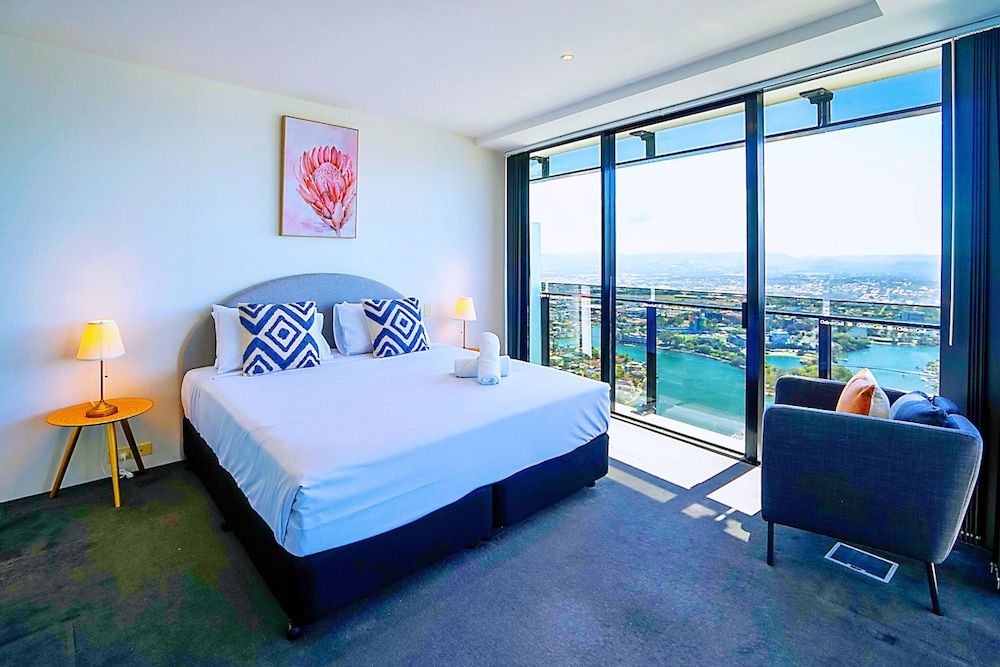 Superior Apartment, 1.5 Bedroom, Kitchen, River View