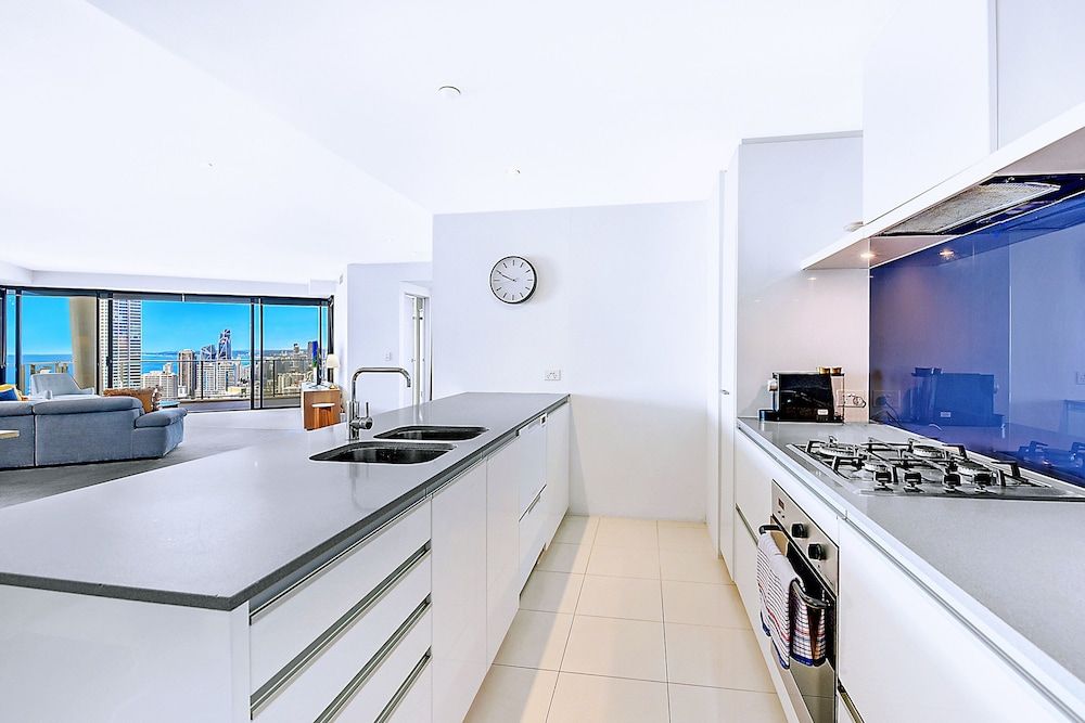 Circle On Cavill Surfers Paradise Apartments-Holiday Paradise Premium Apartment, 3 Bedrooms, Kitchen, Sky Ocean View 7