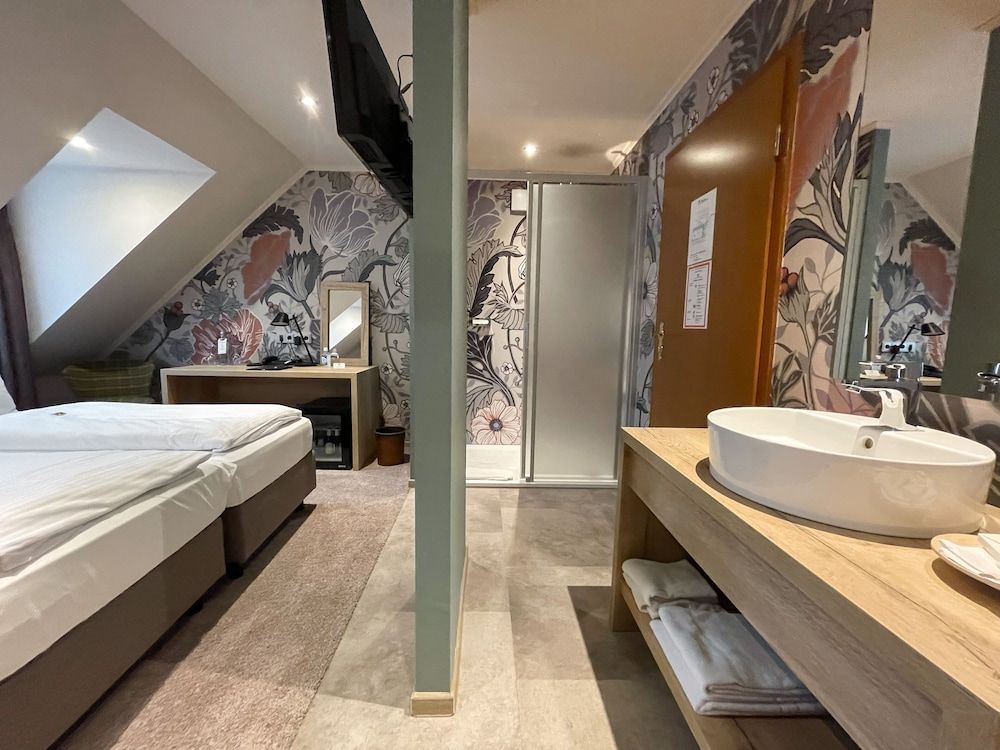 Standard Double Room, 1 Double Bed, River View