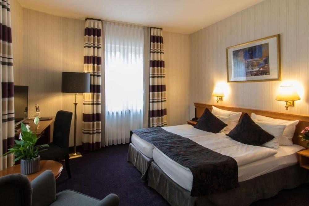 Classic Double Room, 1 Double Bed, River View