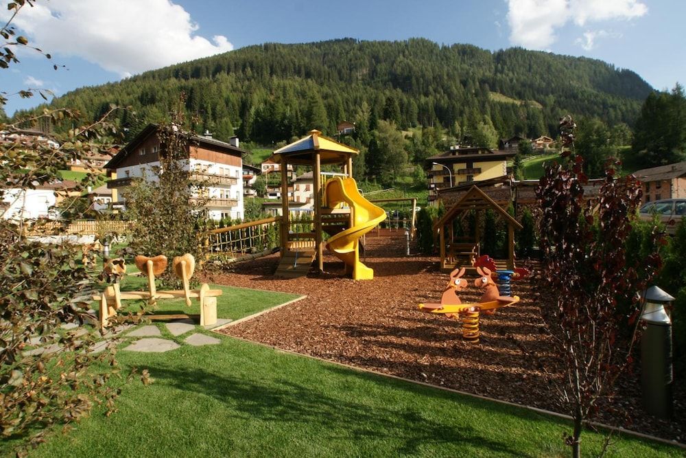 Children's Play Area