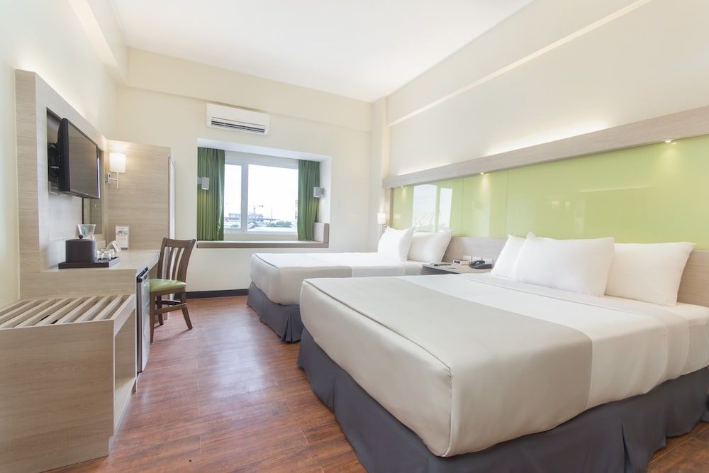 Room, 2 Queen Beds, Non Smoking