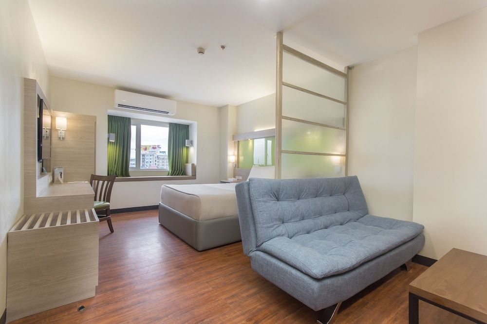 Suite, 1 Queen Bed, Non Smoking