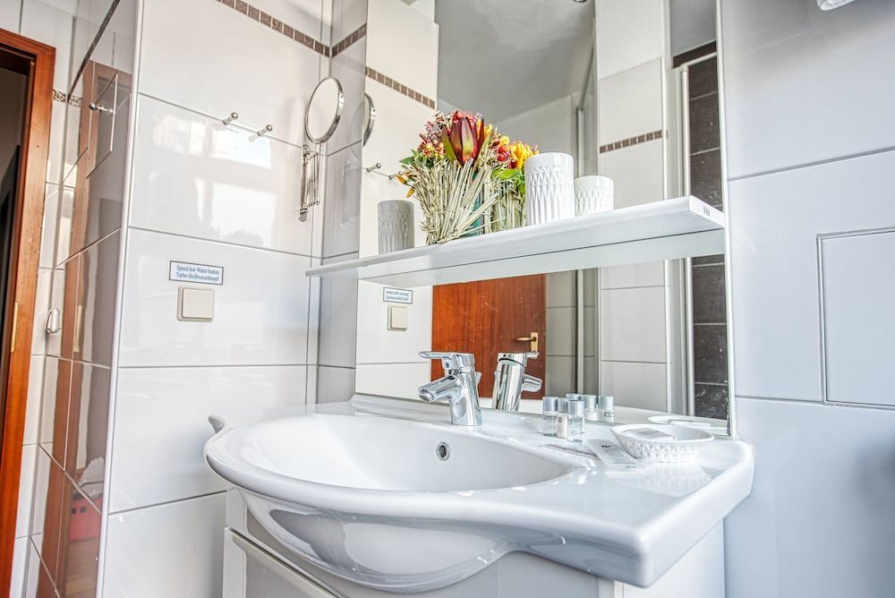 Suitenhotel Dependance Laterne Superior Double Room, Private Bathroom, City View 10